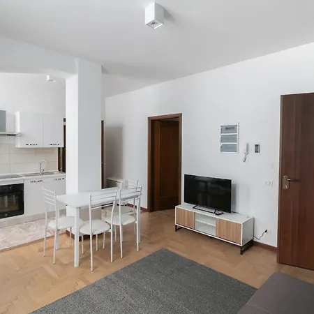 Residenza Corso Palladio 159 아파트 *